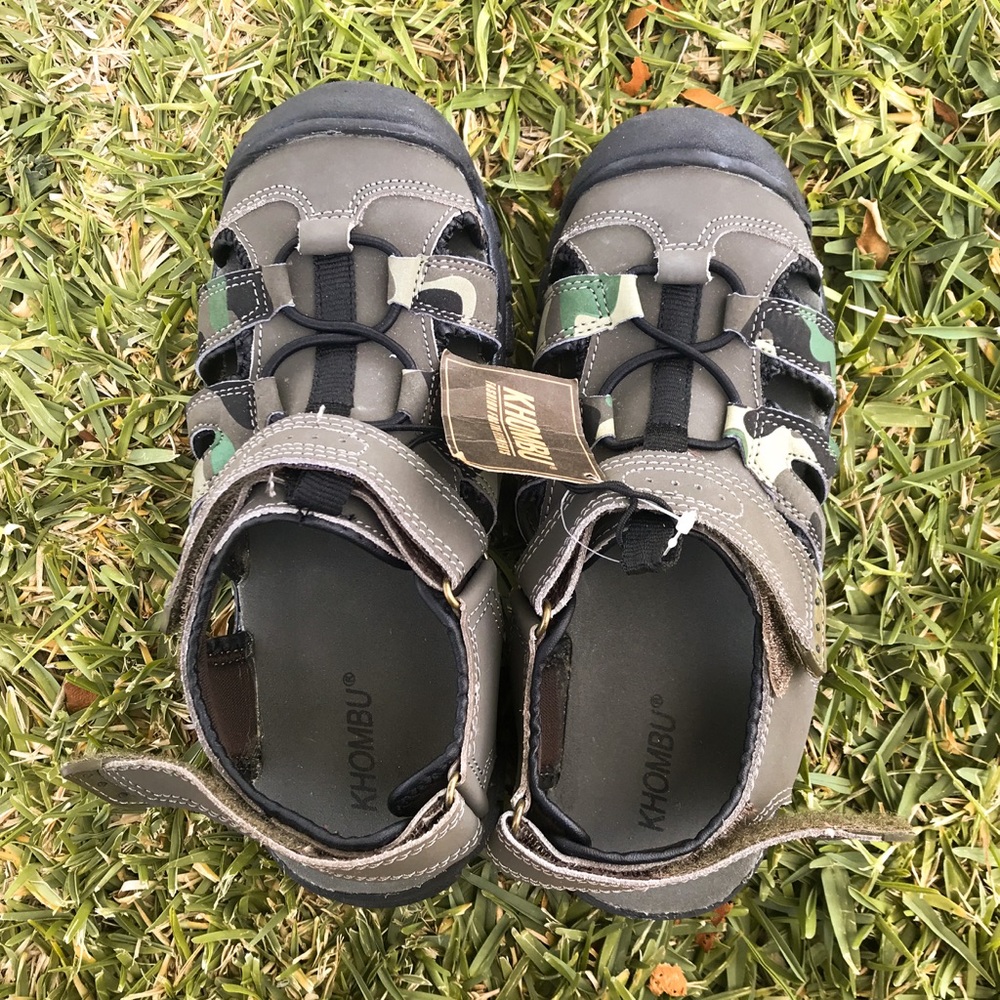 KHOMBU Sandals SIZE 4M